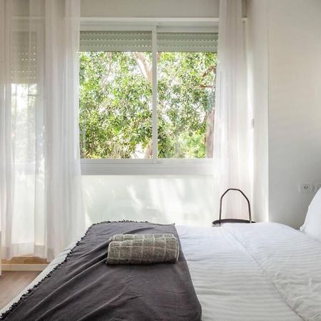 Big Apartment Next To Gordon Beach Plus Free Parking Tel Aviv Exterior photo