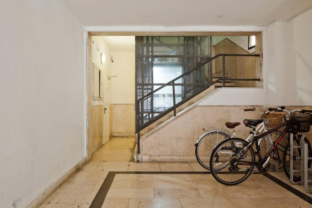Big Apartment Next To Gordon Beach Plus Free Parking Tel Aviv Exterior photo
